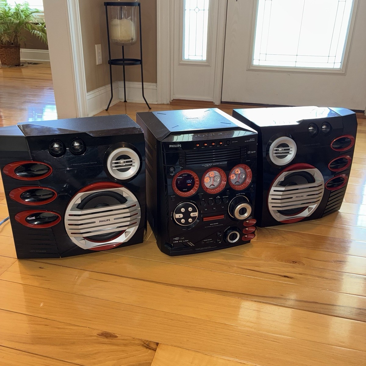 Philips FW-C577 330W Mini Hi-Fi System 5-CD Changer MAX Sound