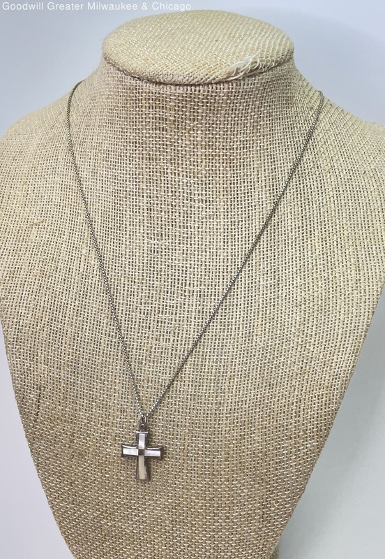 925 Mother Of Pearl Inlay Cross Pendant Necklace 3.5g