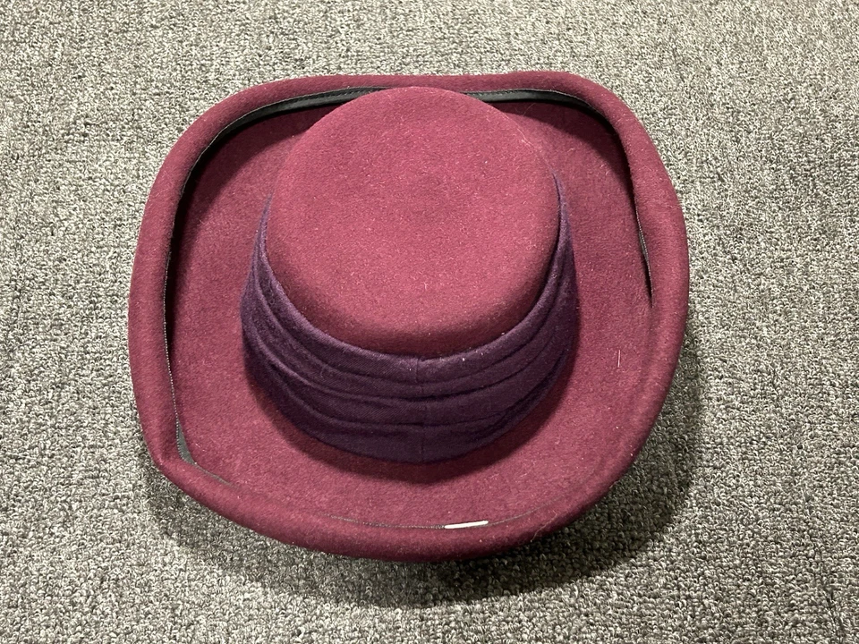Eric Javits Women's Burgundy Wool Felt Hat Wide Brim Knit Band  Made in the USA - Image 3 of 4