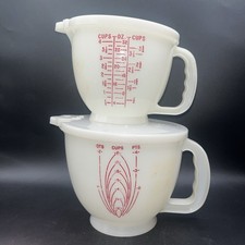 Tupperware Mix-N-Store Set with Lids 8 cups & 4 cups Vintage 1970s Made in USA