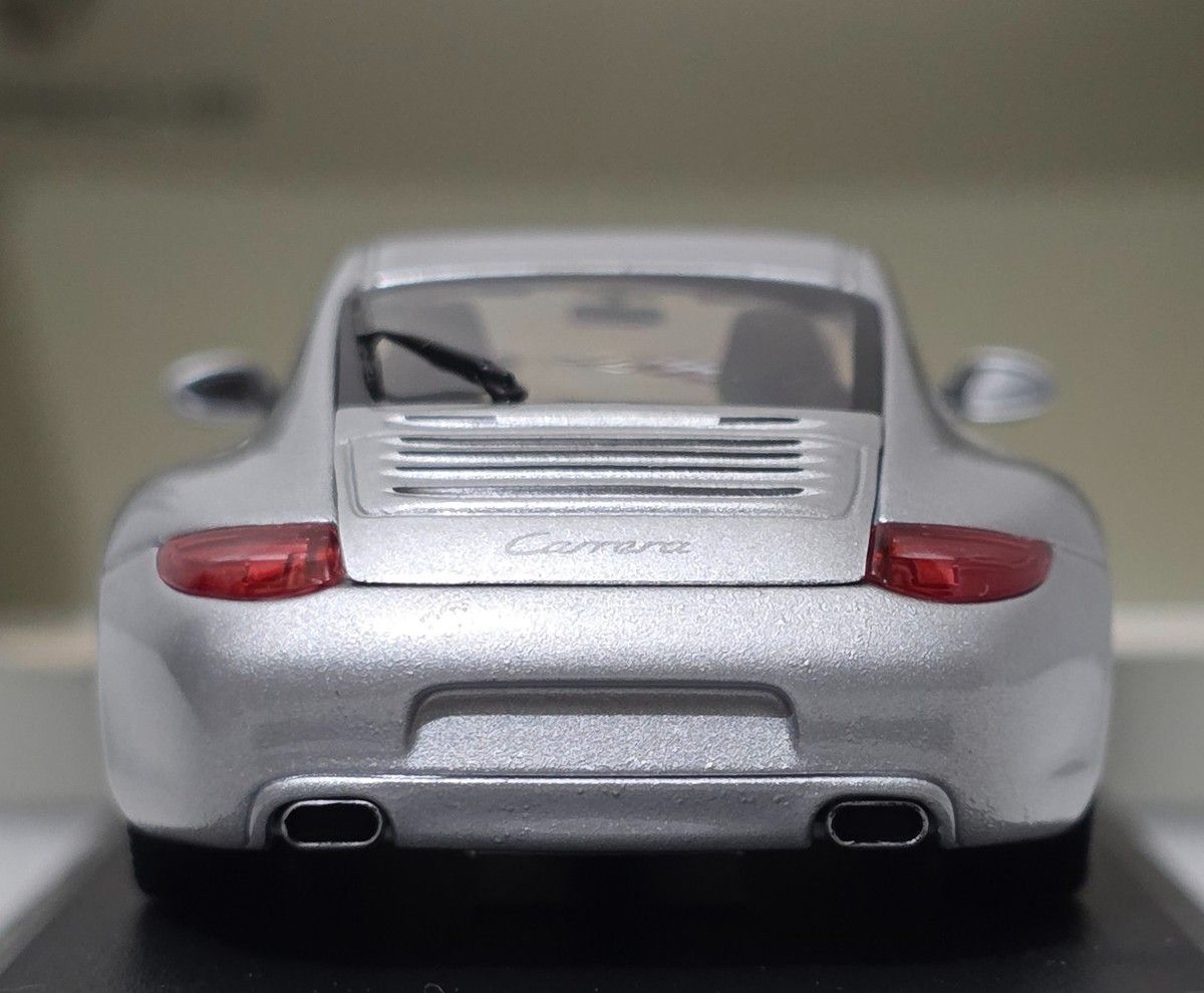 MINICHAMPS 1/43 - Porsche 911 997 Turbo 2006 Argent - Édition Limitée 500 Pcs