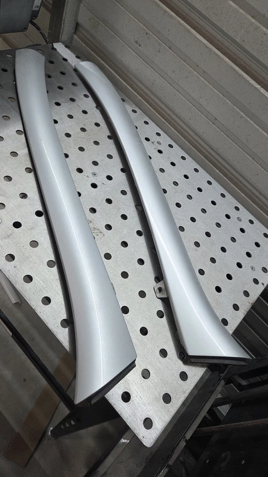 06-12 Mitsubishi Eclipse A Pillar Windshield Moulding Set Silver - Image 2 of 4