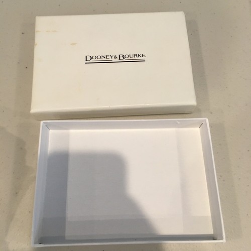 Brand New with Box Dooney & Bourke Keychain DB Logo With Register Card KU21 WB - Picture 8 of 9