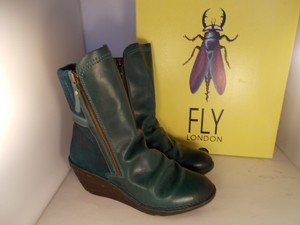 fly london simi