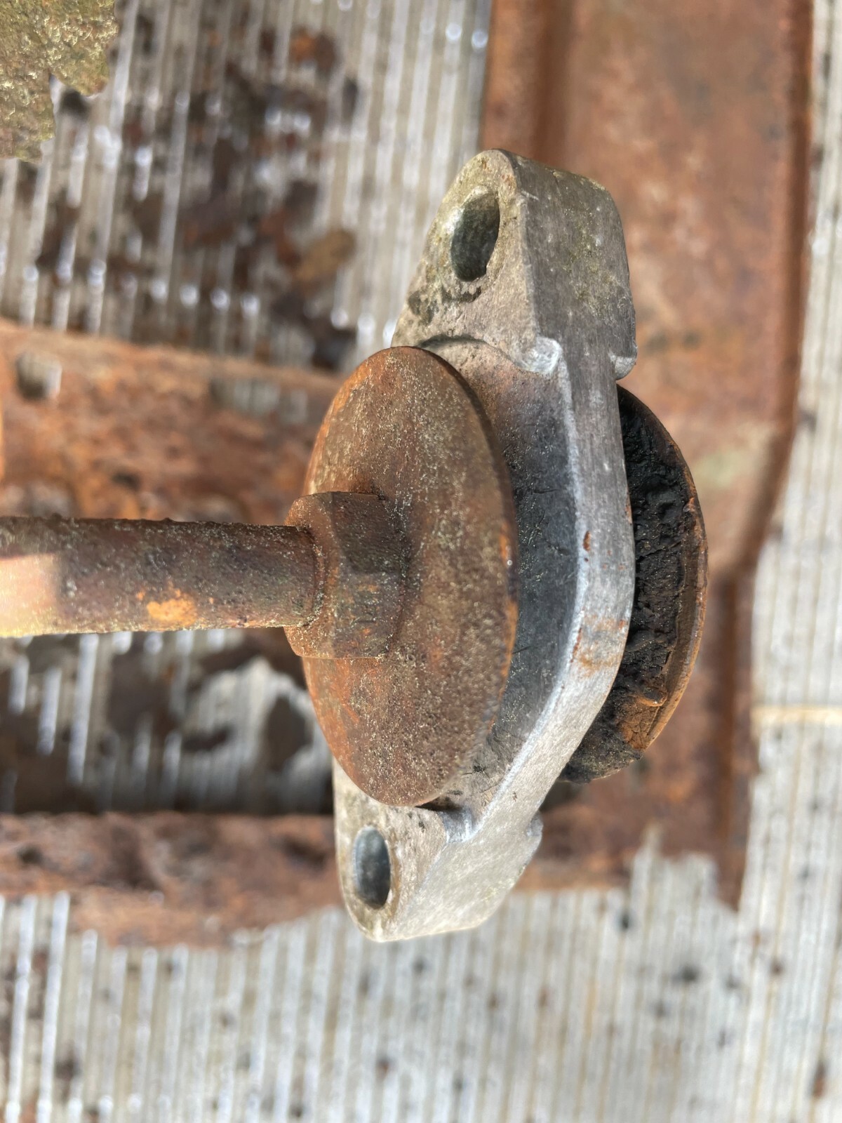 DERBY BENTLEY 'SPECIAL' BUILDER? GEARBOX BRACKET.  HUGE STOCKS 46-54 ROLLS ROYCE