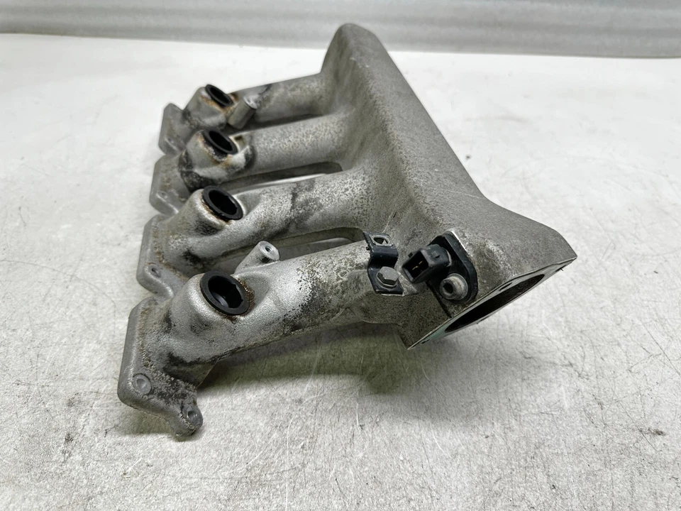 P407196 2000-2006 Audi TT colector de admisión 1,8 L 06A133223BQ OEM Foto 4 de 4