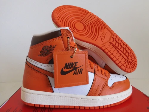 WMNS NIKE AIR JORDAN 1 RETRO HIGH OG WHITE-STARFISH-SAIL SZ 5 [DO9369-101]