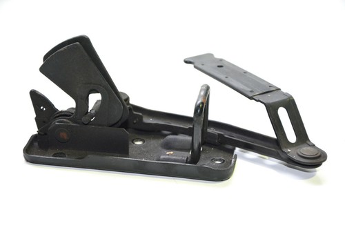 VW Phaeton 3D (3.2) Entriegelung Fanghacken Motorhaube 3D0823480D