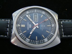 seiko 5 sports water 70 proof 21 jewels