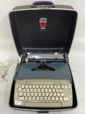 Vintage Smith Corona Coronet Electric Typewriter  w/ Case Tested Working