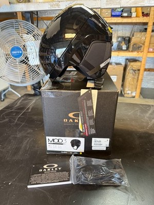 Oakley Mod 3 Snow Helmet - Adult - Small / Blackout gloss NEW