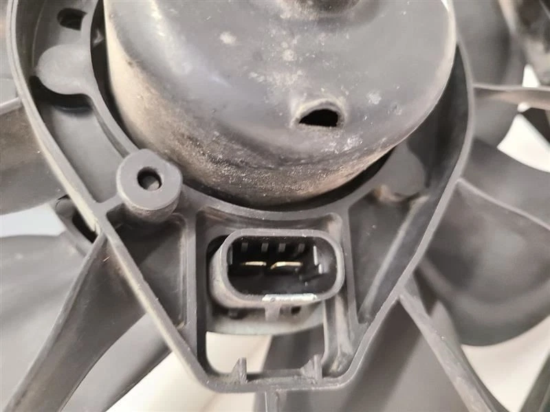 1997-05 CHEVROLET MALIBU Radiator Fan Motor Fan Assembly VIN N 4th Digit Foto 3 de 4