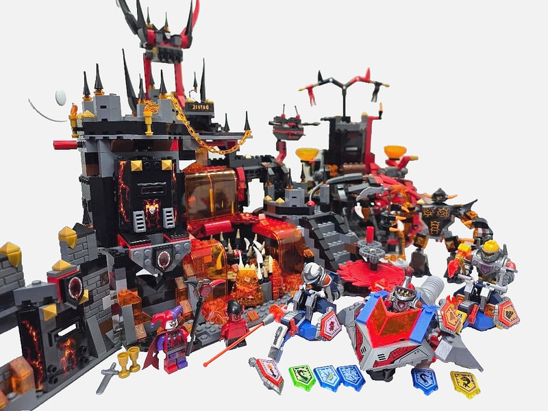 LEGO 70323 Jestro's Volcano Lair 70316 Evil Mobile Nexo Knights Set Missing