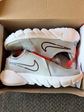 Nike Flex Runner 2 PSV Unisex Kids Sneaker 1Y Gray/Red/White Slip-On