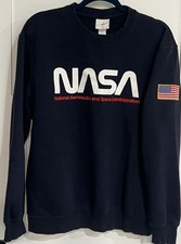 H M Men  s NASA Logo Sweatshirt Size L