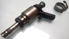 VW PASSAT 3C B7 / 1,8TSI 160PS / INJEKTOR EINSPRITZDÜSE / 06H906036H (CF189)