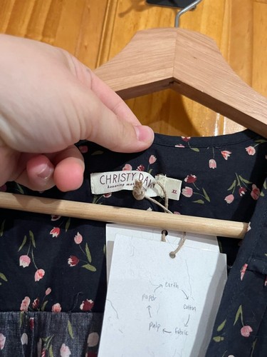 Abito nuovo con etichetta Christy Dawn Cottage Core Prairie Simple Dawn Noir Tulips XL - Foto 3 di 7