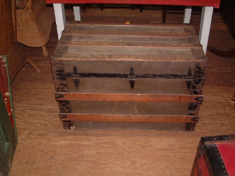 复古 Trunk 带托盘、咖啡桌、储物箱 31 X 20 X 18 — 第 3/4 张图片