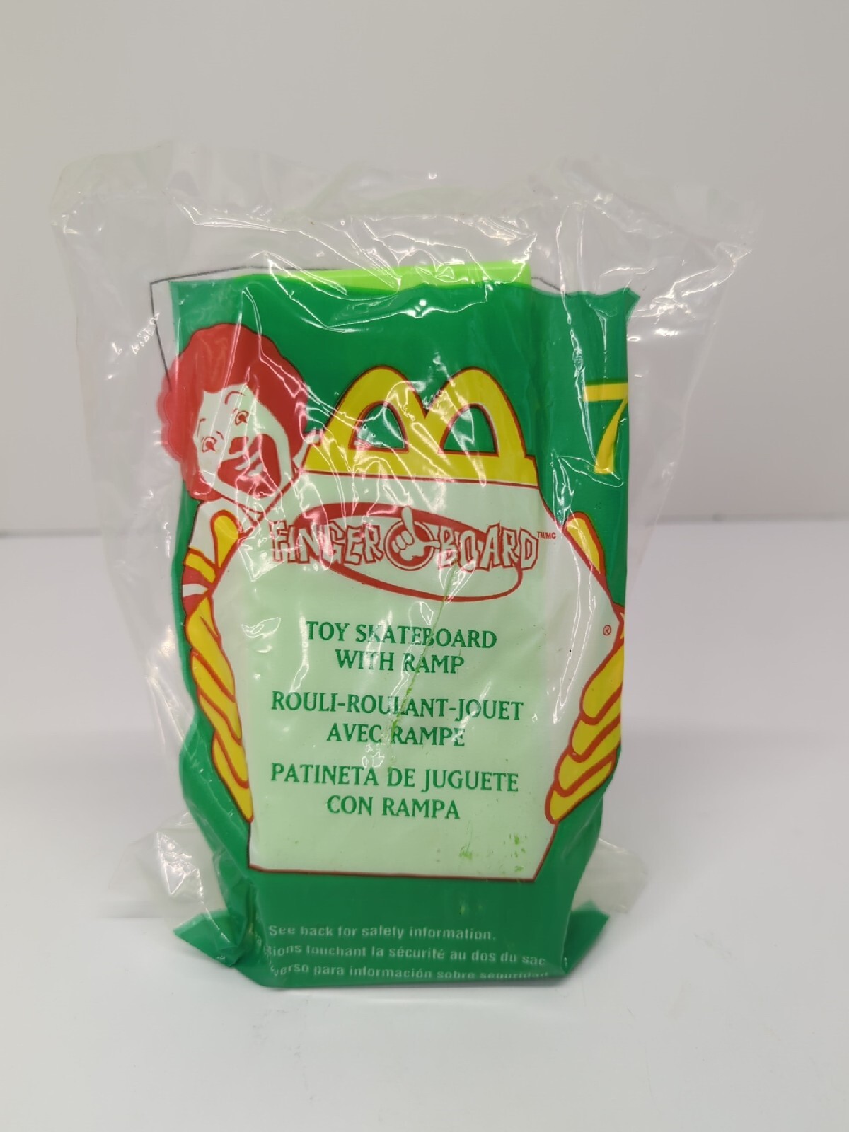 2000 McDonald's Happy Meal Toy Finger Board Toy Skateboard with Ramp Toy # 7 