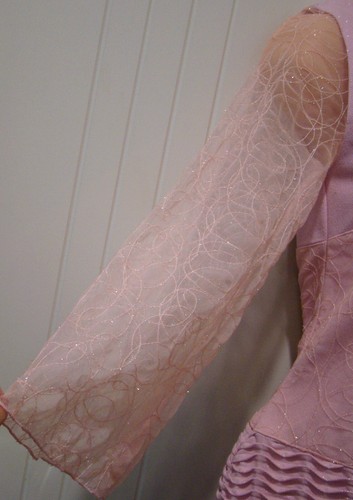 "Cheeky Cleo" Pink dress - lace & pleated design - 3/4 sleeve - Size 10 - Picture 7 of 10