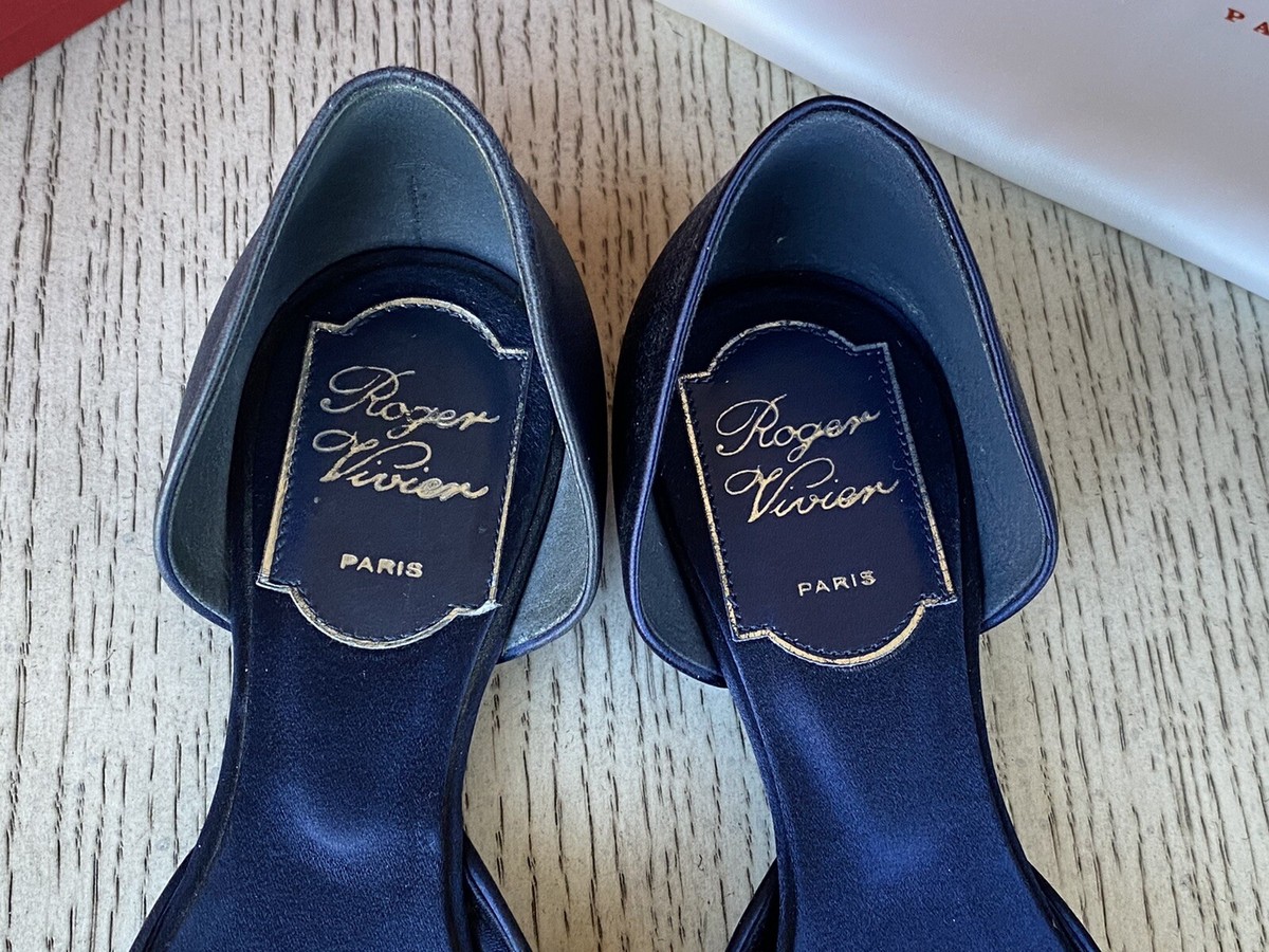 100%Auth Roger Vivier Blue Satin Swarovski Crystal Buckle