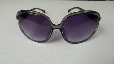 Michael Kors Vanessa M2847S 024 Full Rim Sunglasses 61-16-125 Crystal Grey