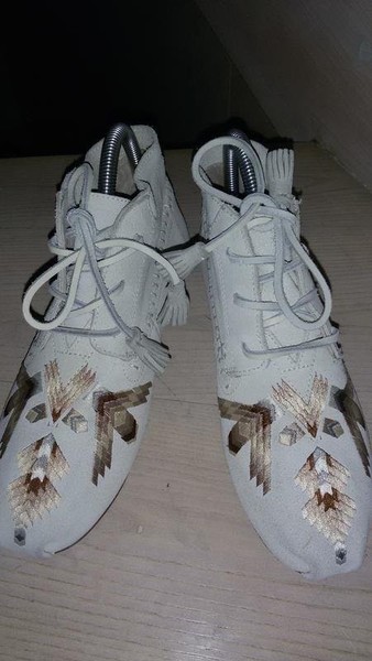Women Toms Boots White Suede 38