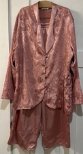 VTG Victoria  s Secret Gold Label 2 Pc Pajama Loungewear Set Sz L Pink Satin NWT