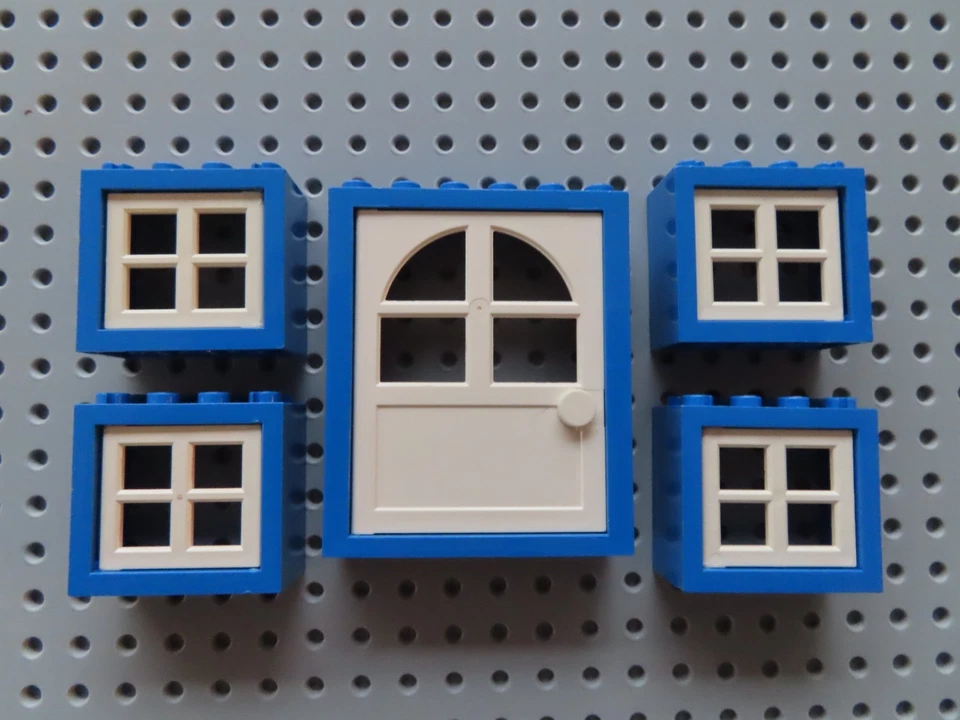 Lego 4 x Fenster 4132 blau 2x4x3 Gitter weiß  Tür 6235c01 blau weiß 2x6x6  B2 - Bild 1 von 1