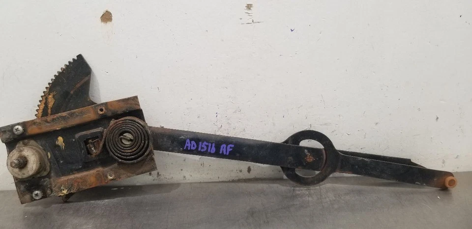 1969 雪佛兰 C20 门窗调节器右乘客 — 第 2/4 张图片