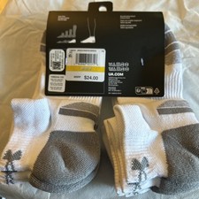Under Armour 6 Pair Performance Tech Quarter Socks Men  s 7-8.5 Women  s 6- 10