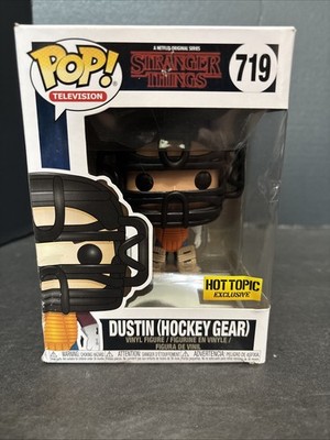 Funko Pop! Stranger Things Dustin Hockey Gear 719 Hot Topic Exclusive Box Damage