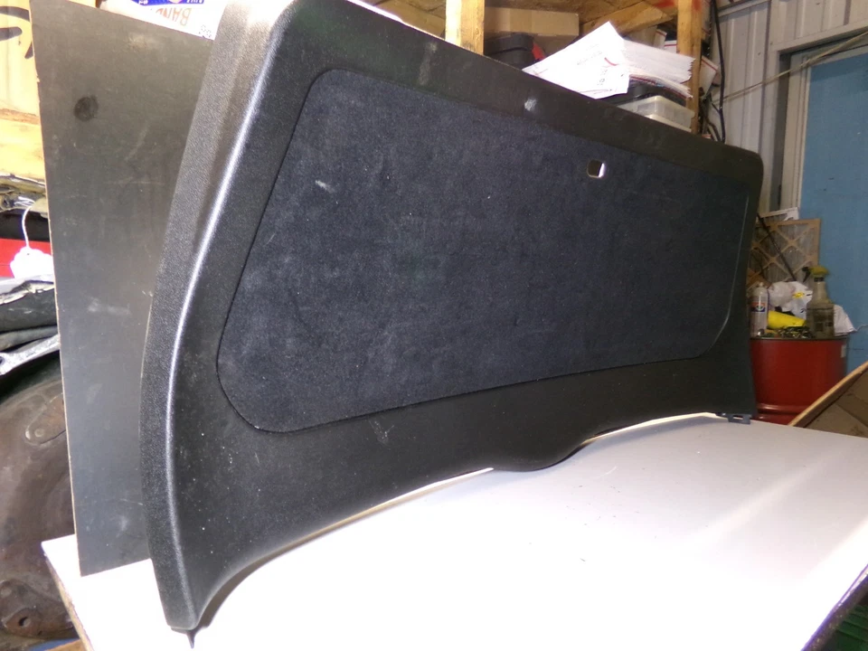 Rear Tailgate Trim Panel Black A 1647401470 06-11 Mercedes Benz W164 ML350 ML500 - Image 3 of 4