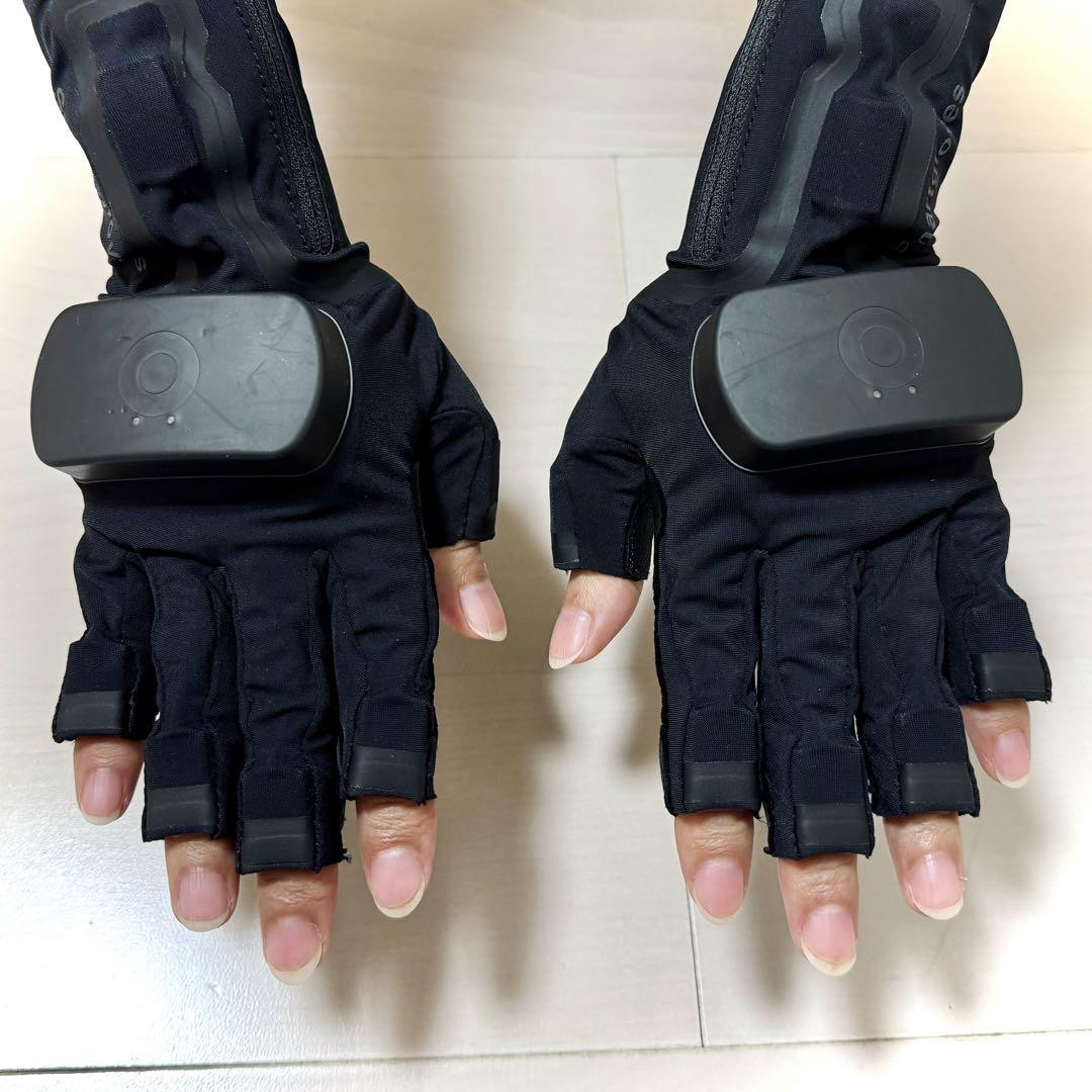 Rokoko Smartgloves & Smartsuit Pro Motion Capture Suit | eBay Rokoko Smartgloves & Smartsuit Pro Motion Capture Suit | eBay