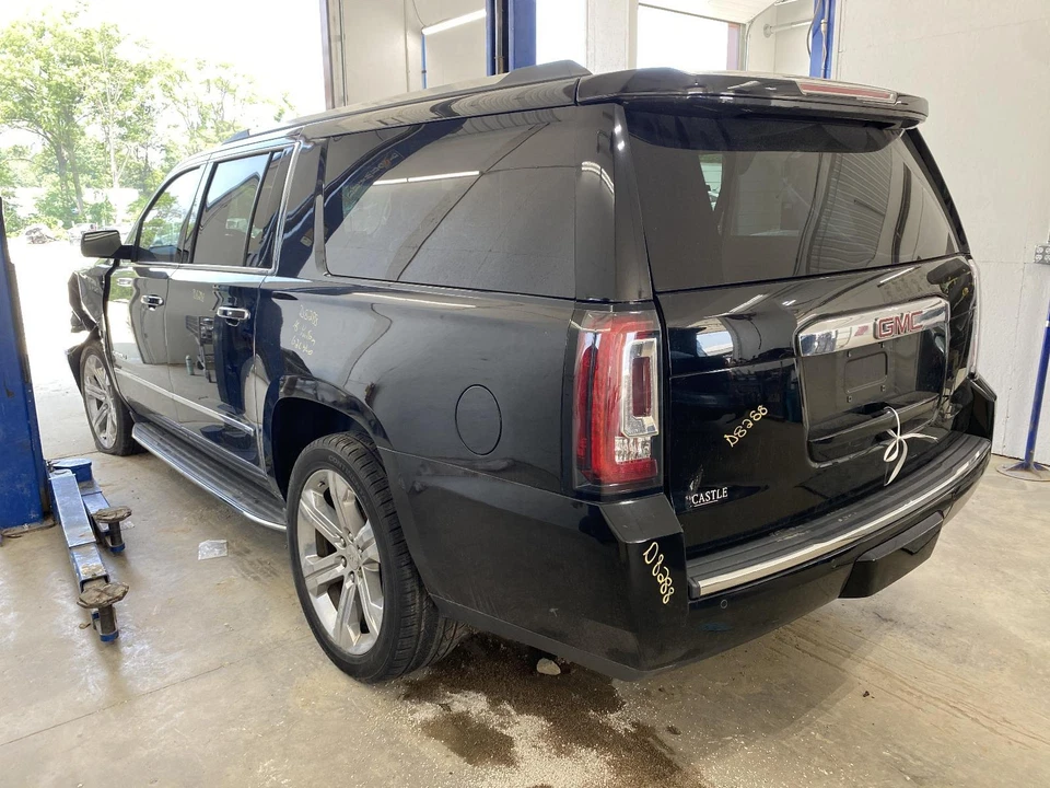 Used ABS Pump and Motor Assembly fits: 2016 Gmc Yukon xl 1500 Assembly LH frame - Image 2 of 4