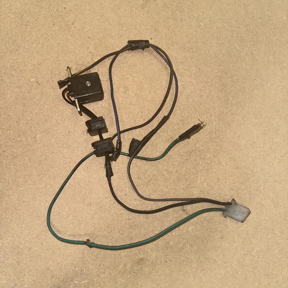 Kawasaki KLR250 KLR 250 1984-On Ignition Pick Up Pulse Coil For Stator Alter - Image 3 of 3