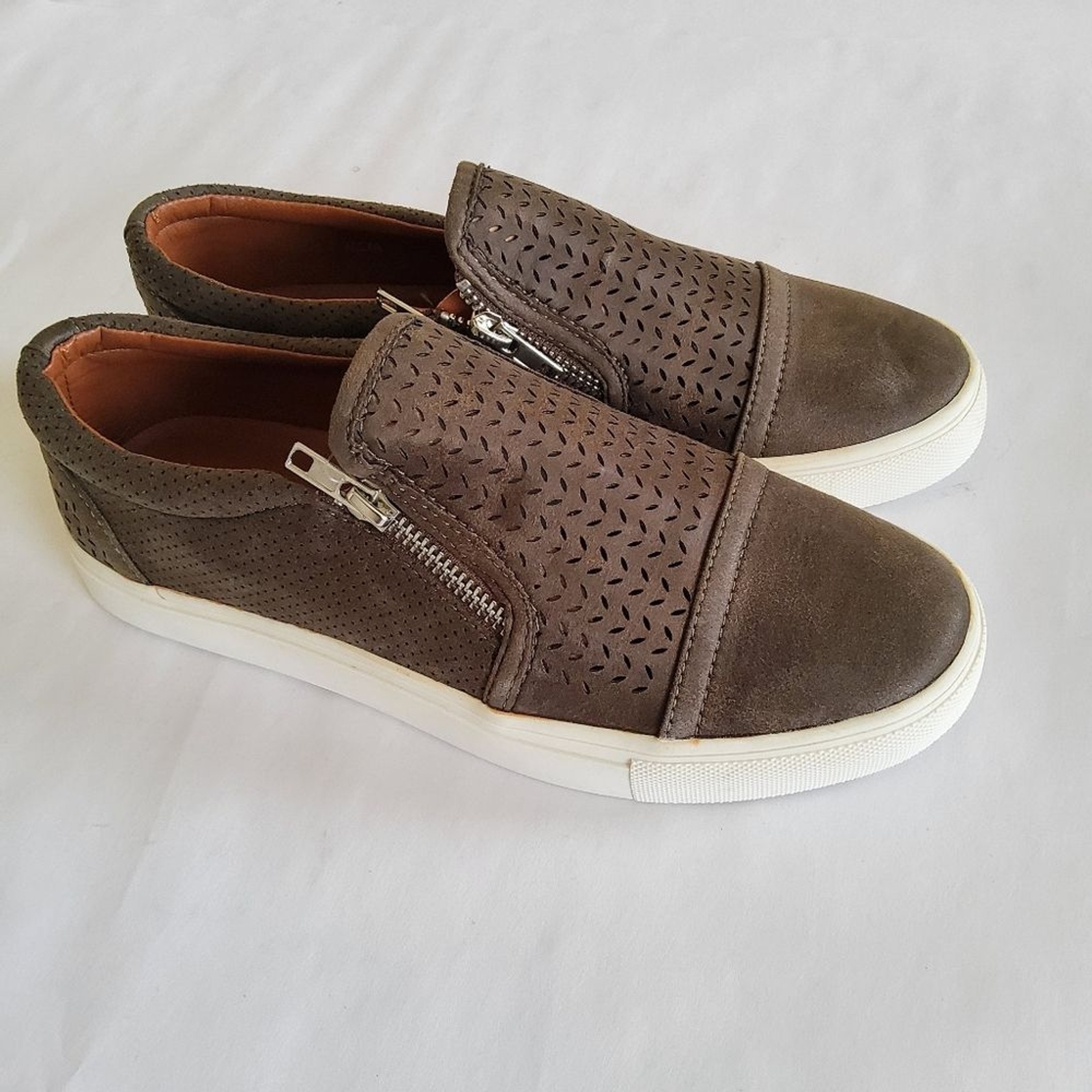 New Reort Alexa Slip-On Sneakers Brown Size 8 5