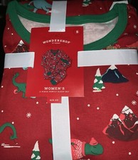 Women's Long-Sleeved Pajama Set - Small