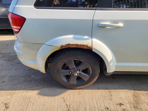 Dodge Journey Left Hand Drive 3.5 V6 Petrol Auto - Picture 6 of 6
