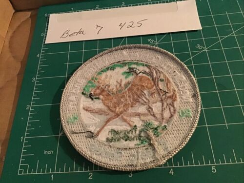 NED SMITH CENTER CLASSIC SER. 4" 2014 WHITETAIL BUCK " THROUGH THE PINES " PATCH - Picture 5 of 7