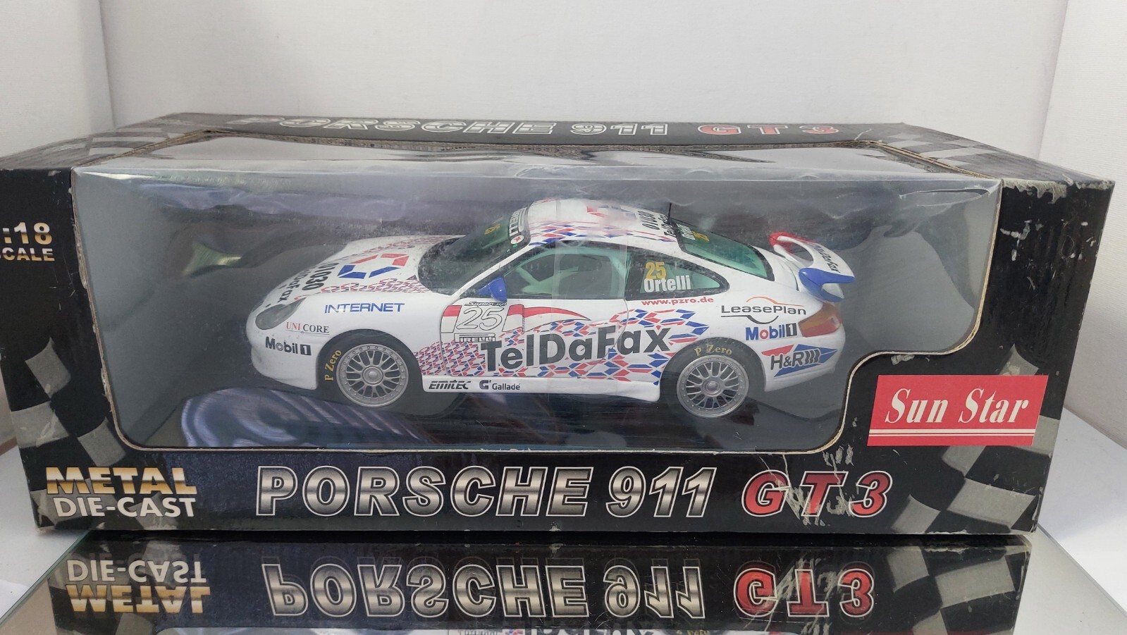 Foto 1 di 12