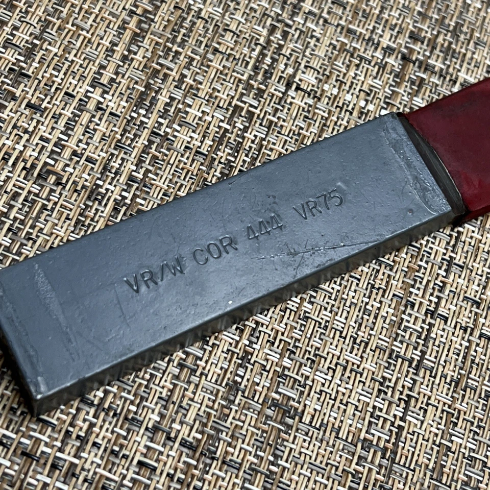 VR/Wesson COR 444 Carbide-Tipped Tool Bit for Cutoff Right Lead Grade: VR75 - Image 2 of 4