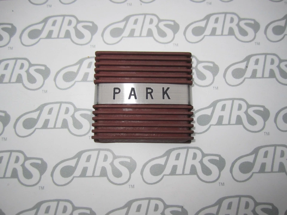 Pastilla de pedal de freno de estacionamiento Buick LeSabre Wildcat Riviera Electra 1961-1964 - roja Foto 2 de 3