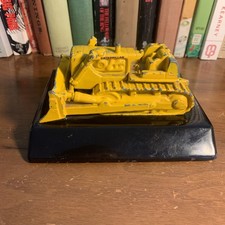 Vintage Cast Iron Caterpillar Tractor Paperweight Advertising Desk Art Man Cave