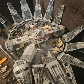 LEGO Star Wars Millennium Falcon 75105 100% Complete w All Minfigs, Manual & Box