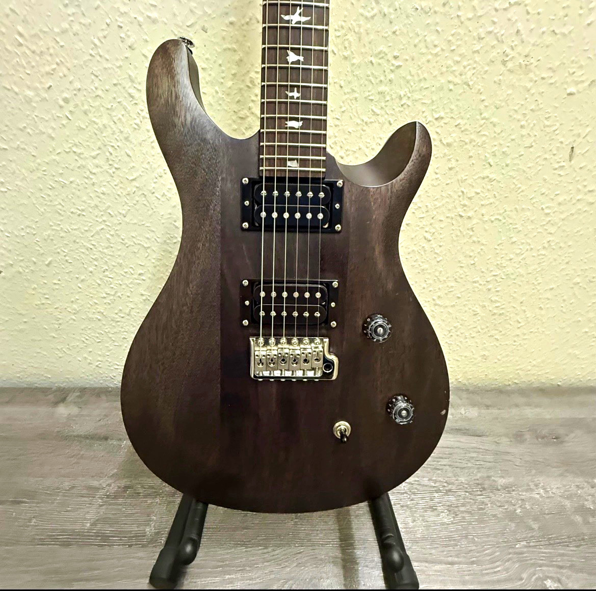 PRS SE CE 24 SE Electric Guitar 6-String Solid Body Black 24 Frets + Gig Bag