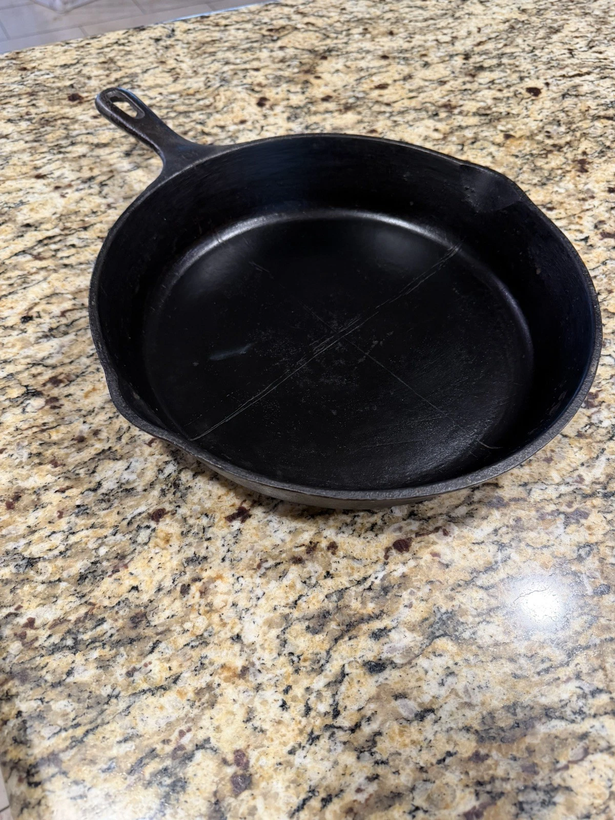 11 3/4 Inch Cast Iron Skillet #10 unknown