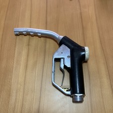 Altes Kraftstoff Zapfventil  Garagenfund ohne Garantie