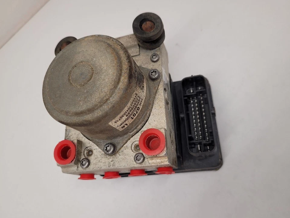 Деталь антиблокировочного тормоза 2017 2018 2019 2020 CHEVROLET SUBURBAN 1500 - Изображение 2 из 4