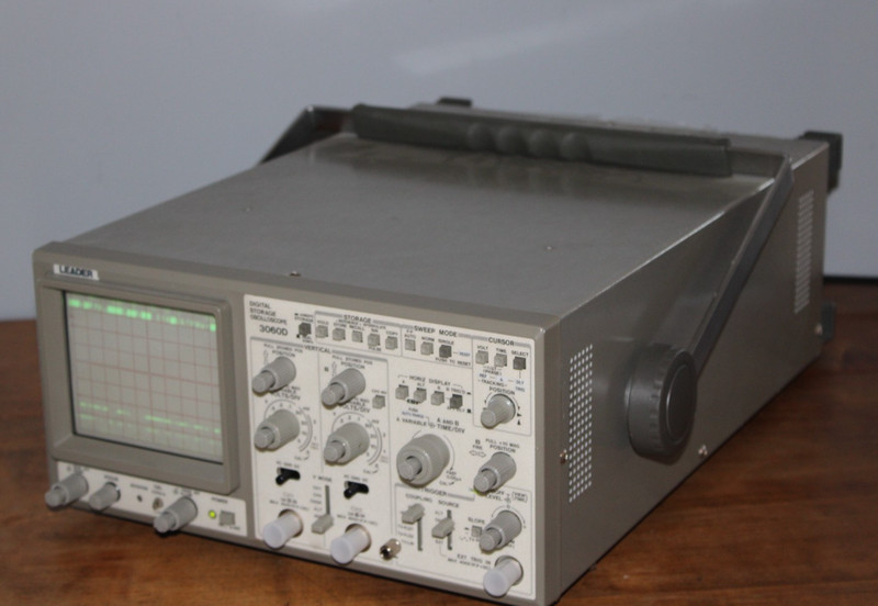 LEADER DIGITAL STORAGE OSCILLOSCOPE 3060D 440HZ 60 MHZ